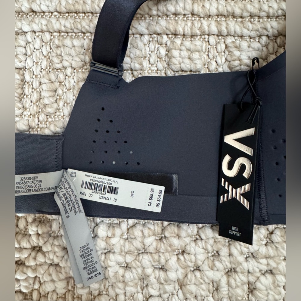 Victoria's Secret Featherweight Max™ Sports Bra - Picture 3 of 3